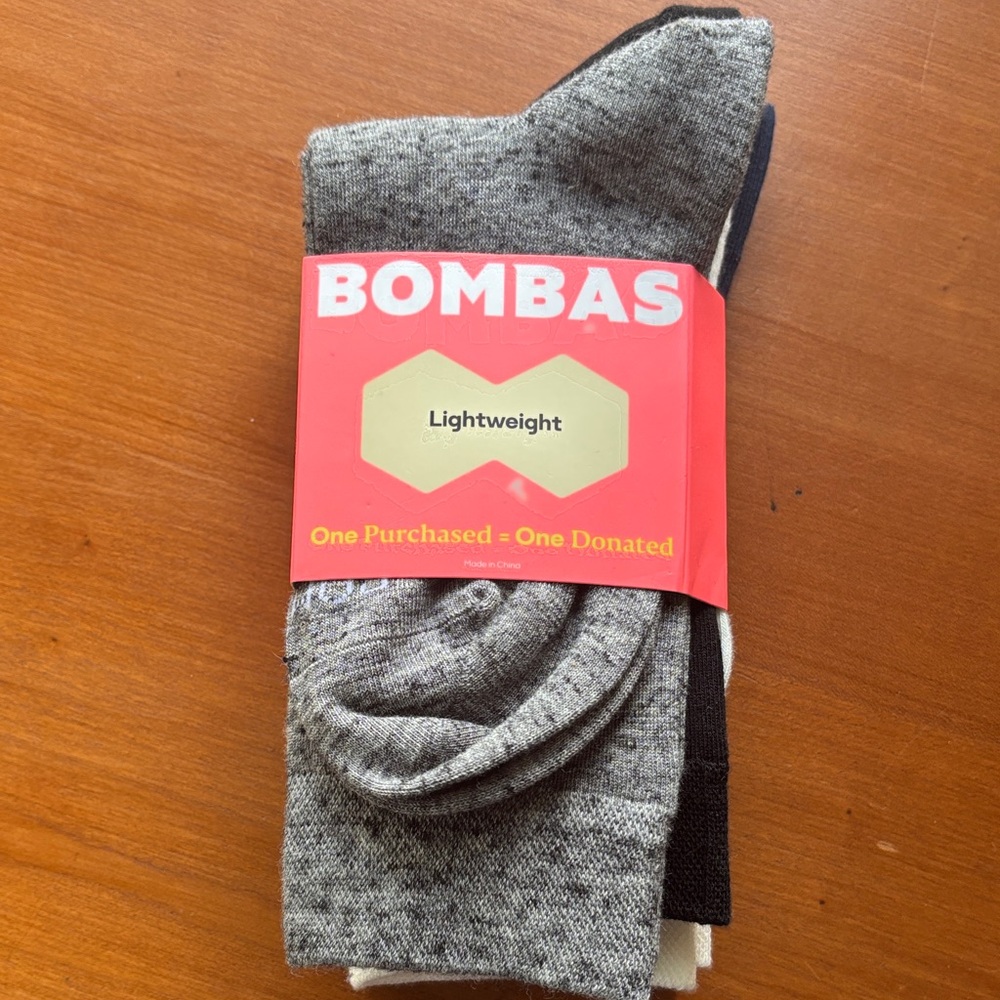 Bombas youth lightweight neutral sock set of 4 12T-Y3